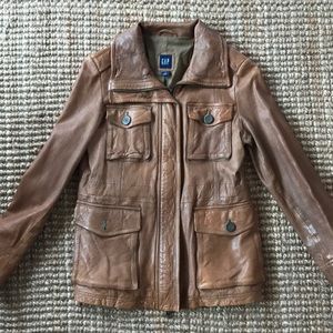 GAP 100% genuine leather jacket. Sz S.